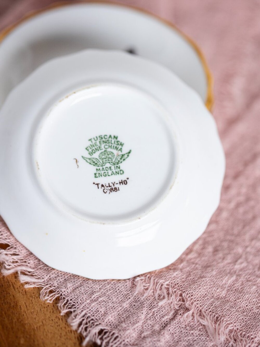Royal Tuscan Tally Ho Mini Plates Set | Equestrian Trinket Dishes | Fox Hunt Rin - Picture 5 of 11
